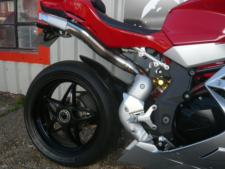 MV Agusta F4 1000R 2010 ITALIAN SUPER SPORTS BIKE PANAGALE V2 R 916 999 749 R SS