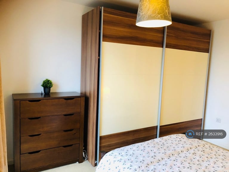 2 bedroom flat in Skyline, Birmingham, B1 (2 bed) (#2633916)