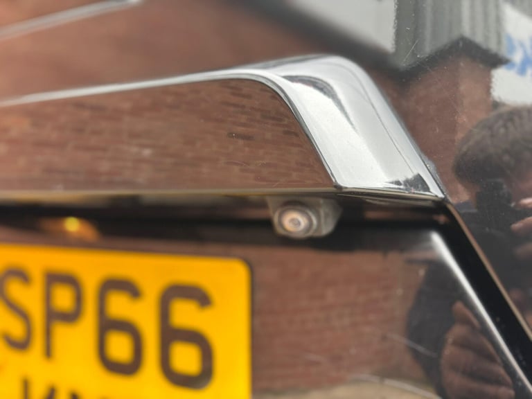 2016 Land Rover Discovery 4 3.0 SD V6 Landmark Auto 4WD Euro 6 (s/s) 5dr ESTATE Diesel Automatic