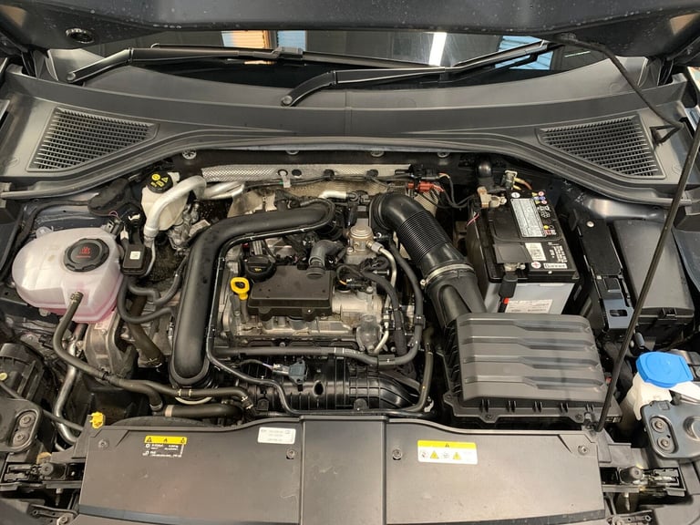 2022 Volkswagen T-Roc 1.0 TSI Life 5dr HATCHBACK PETROL Manual