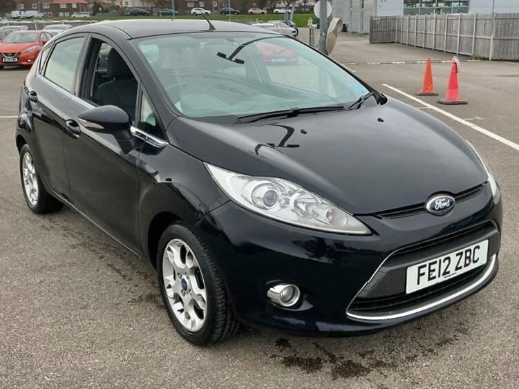2012 Ford Fiesta 1.25 Zetec 5dr [82] - low miles HATCHBACK Petrol Manual