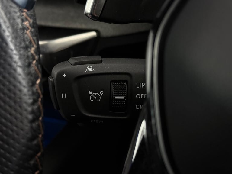 2022 Peugeot 3008 1.6 13.2kWh GT e-EAT 4WD Euro 6 (s/s) 5dr HATCHBACK Petrol/Electric Hybrid Auto...