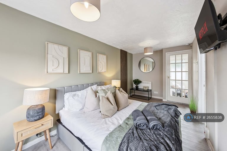3 bedroom house in Brempsons, Basildon, SS14 (3 bed) (#2655838)