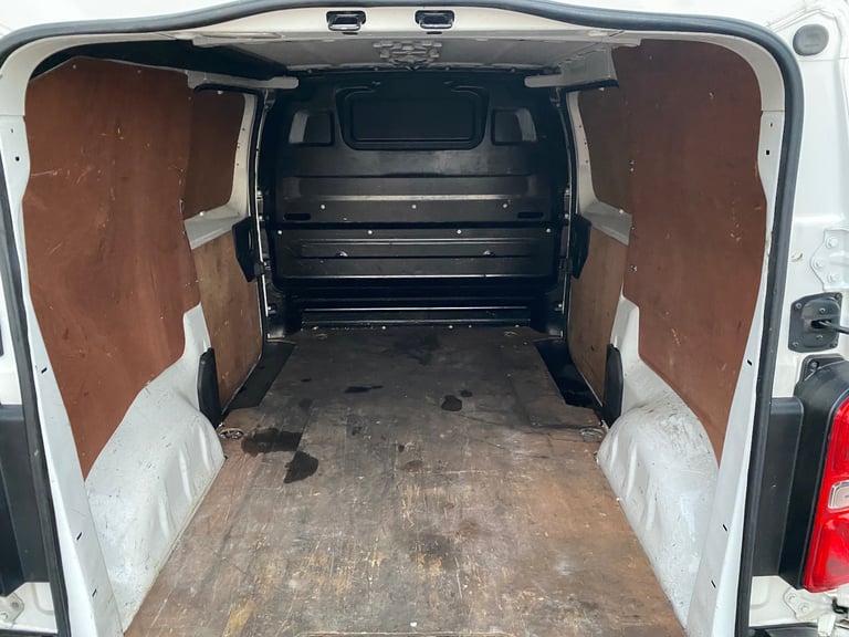 Peugeot, EXPERT, 1.6 hdi 2018 ulez compliant full year mot  
