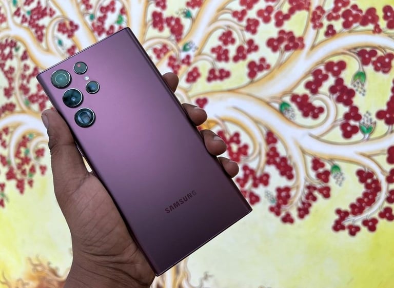 Like New Used Samsung Galaxy S22 Ultra Unlocked One Year Warranty 