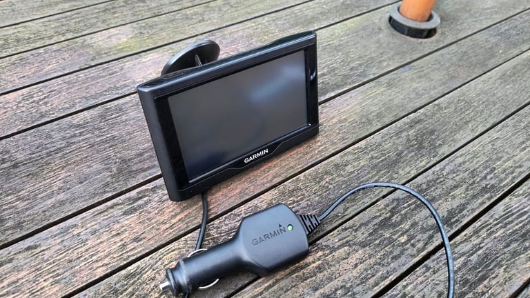 Garmin Drive 51LM 5" SatNav fully updated UK Maps