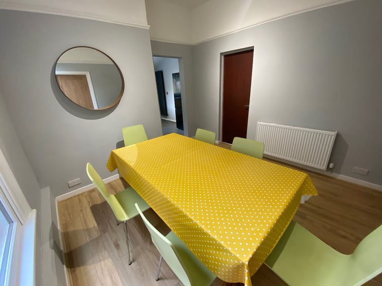 Rutland Avenue, Sefton Park L17 - 8 bed refurbished house for full time students