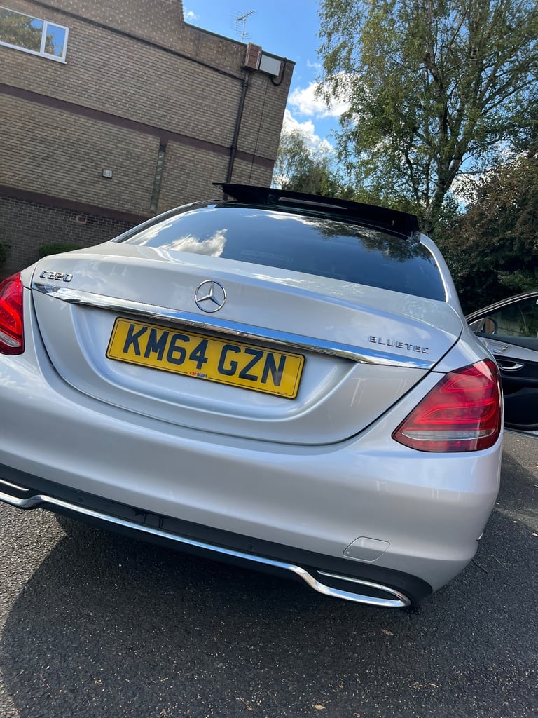 image for Mercedes-Benz, C CLASS, Saloon, 2014, Semi-Auto, 2143 (cc), 4 doors