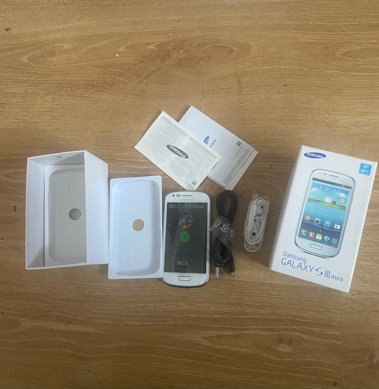 Samsung Galaxy 111 mini. Brand new boxed 
