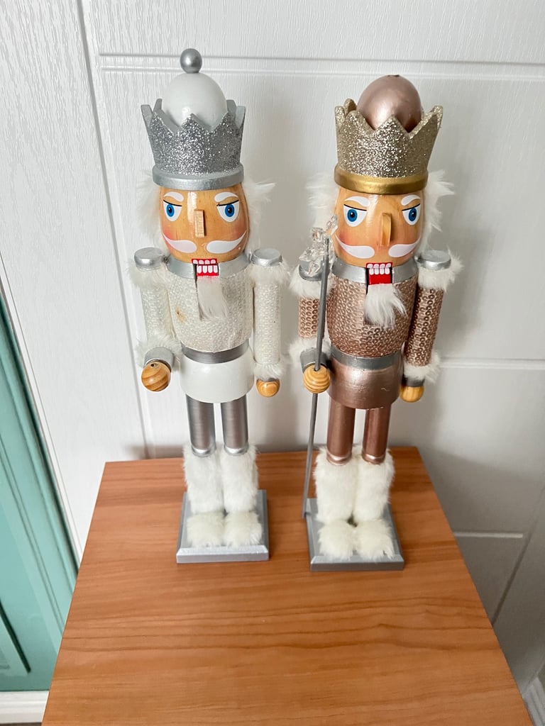 2 x Wooden Nutcracker Standing Ornaments 