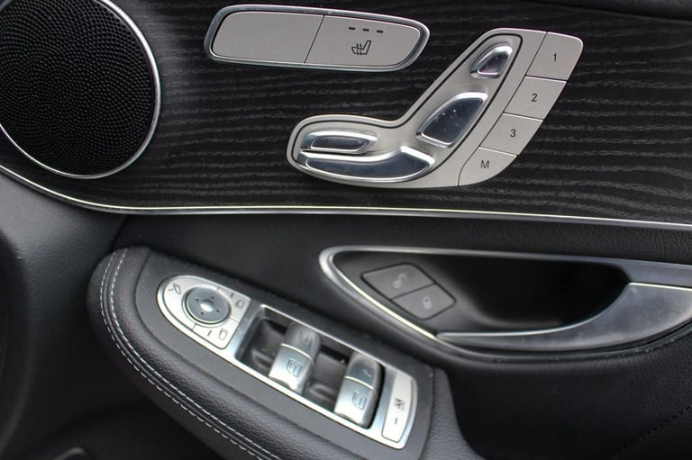 2017 67 MERCEDES-BENZ GLC 2.1 GLC250D AMG LINE (PREMIUM) SUV 5DR DIESEL G-TRONIC