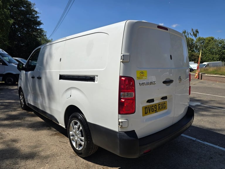 2019 Vauxhall Vivaro 2900 1.5d 100PS Dynamic LWB L2 Van **ONLY 56,000 MILES** PANEL VAN Diesel Ma...