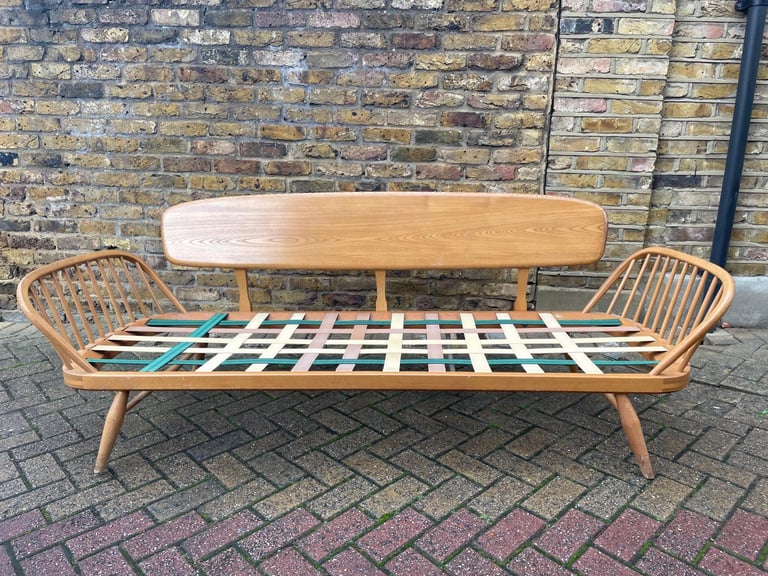 Ercol three-seater daybed 