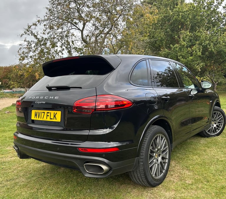 2017 Porsche Cayenne Platinum Edition Diesel 5dr Tiptronic S ESTATE DIESEL Automatic
