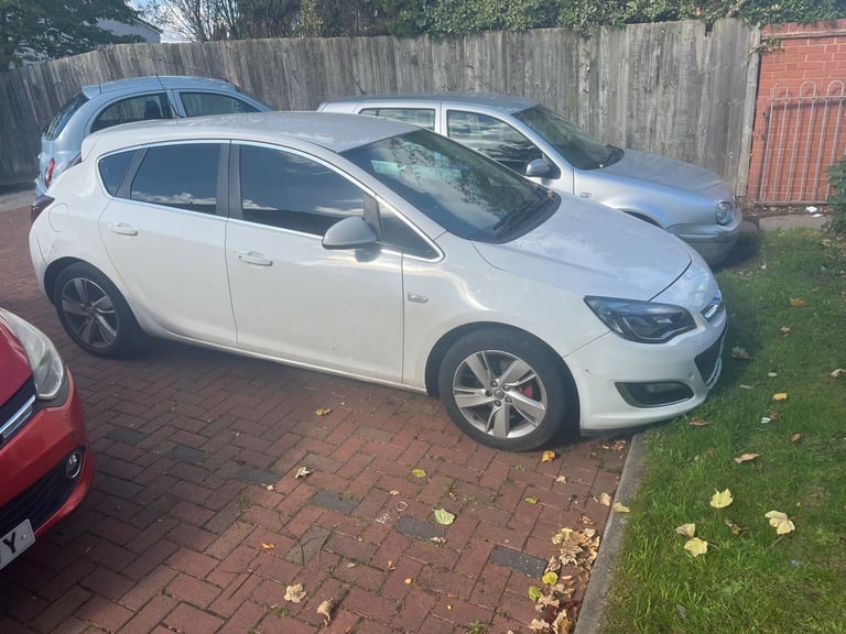 Vauxhall, ASTRA, Hatchback, 2013, Manual, 1398 (cc), 5 doors