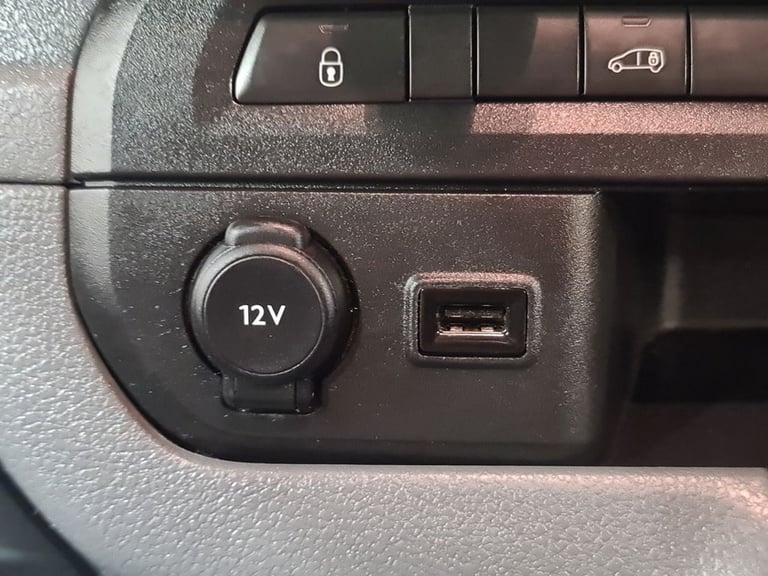 VAUXHALL VIVARO 2.0 TURBO D 3100 SPORTIVE P/V L2 H1 145 BHP LWB DIESEL