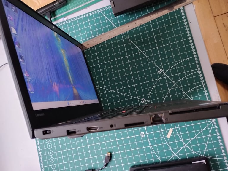 Lenovo Laptop. Windows 11, MS OFFICE, 16GB RAM, i5 CPU, 240GB SSD, HDMI, Backlit Keys, WebCam. 