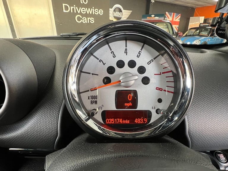 2011 MINI Countryman 1.6 Cooper Euro 5 (s/s) 5dr HATCHBACK Petrol Manual
