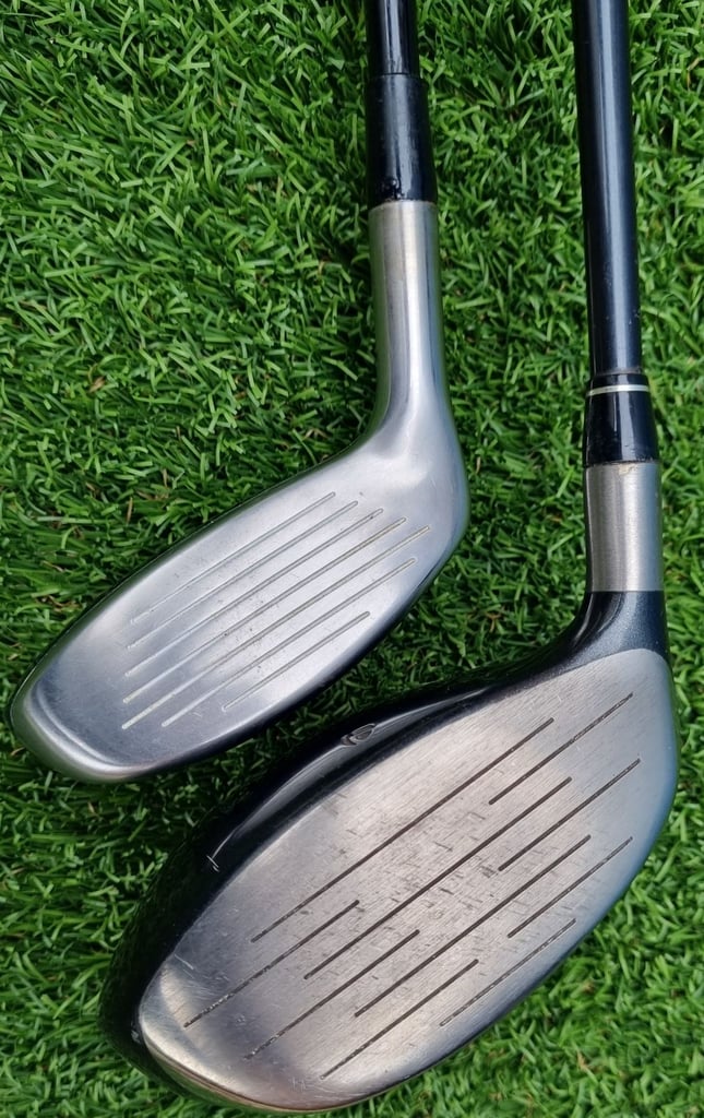 Taylor Made, Mizuno, Odyssey, R320 driver, Fli-Hi hybrid, Odyssey putter, stand-bag & MORE 