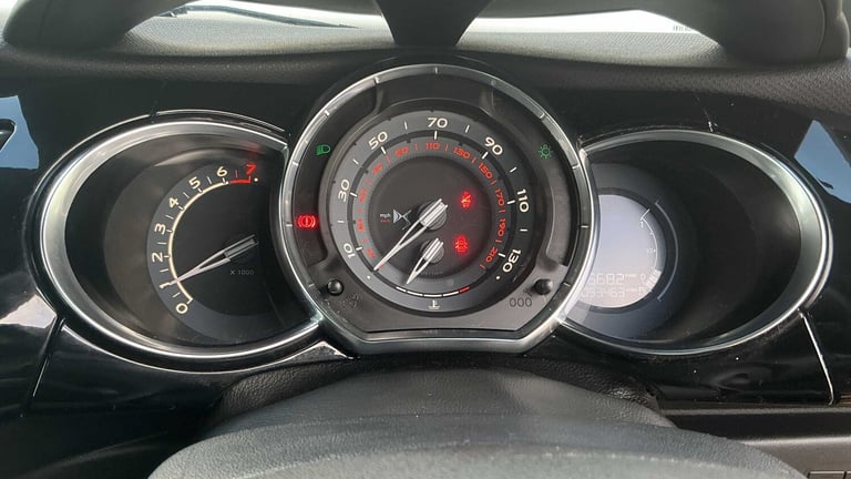 2016 DS Automobiles DS 3 1.2 PureTech Elegance 3dr Hatchback Petrol Manual