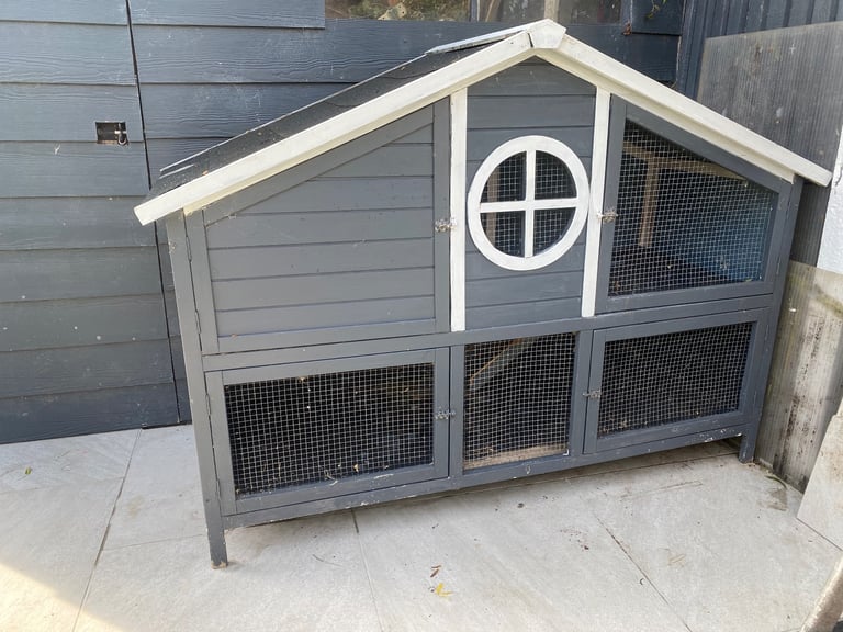 image for Hutch for Guinea pigs and rabbits 