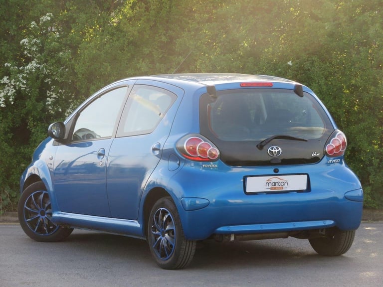 TOYOTA AYGO 1.0 VVT-i Blue MultiMode Euro 5 5dr 2010