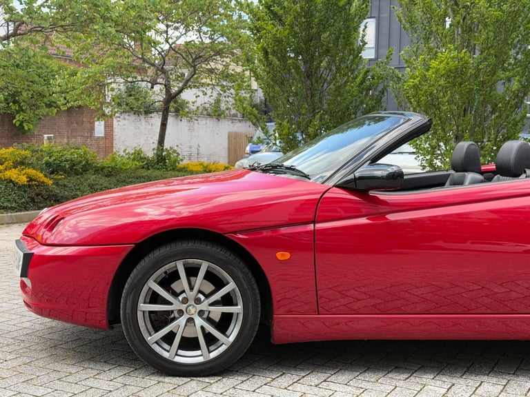 2005 Alfa Romeo Spider 2.0 JTS Lusso 2dr CONVERTIBLE Petrol Manual