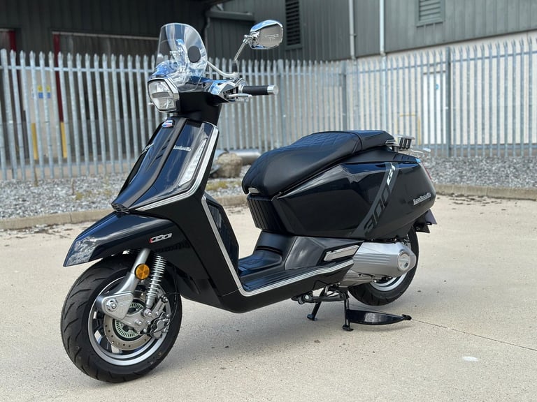 Lambretta X300 GT 300cc Modern Retro Lammy Delivery & Finance UK/IRE 
