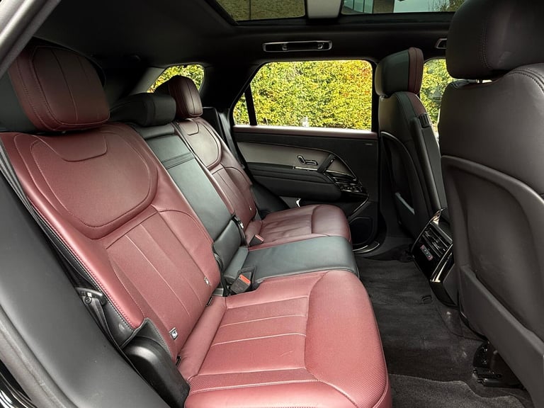 2023 Land Rover Range Rover Sport 3.0 D300 MHEV Dynamic SE SUV 5dr Diesel Auto 4WD Euro 6 (s/s) (...