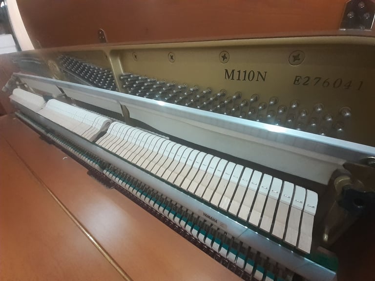 Yamaha c1996 upright Piano Satin Walnut *adjustable stool + 1st tuning* 3 pedals