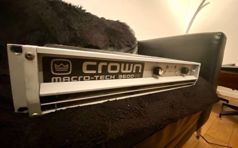 Crown amp £480 ono