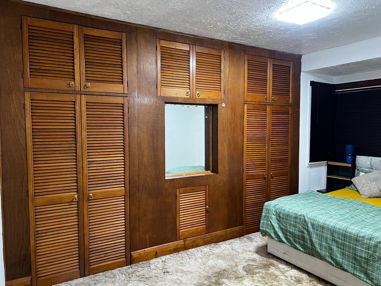 1 A double room - An Excellent Large Bright Double bedroom - 3mins to the train station for £150p/w