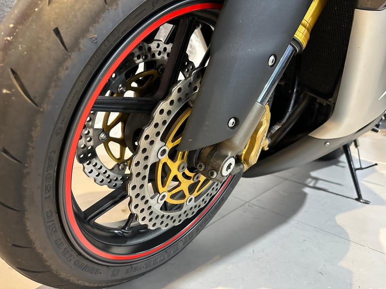Kawasaki ZX 10 R 2005 with 19,895 miles + Akrapovic 