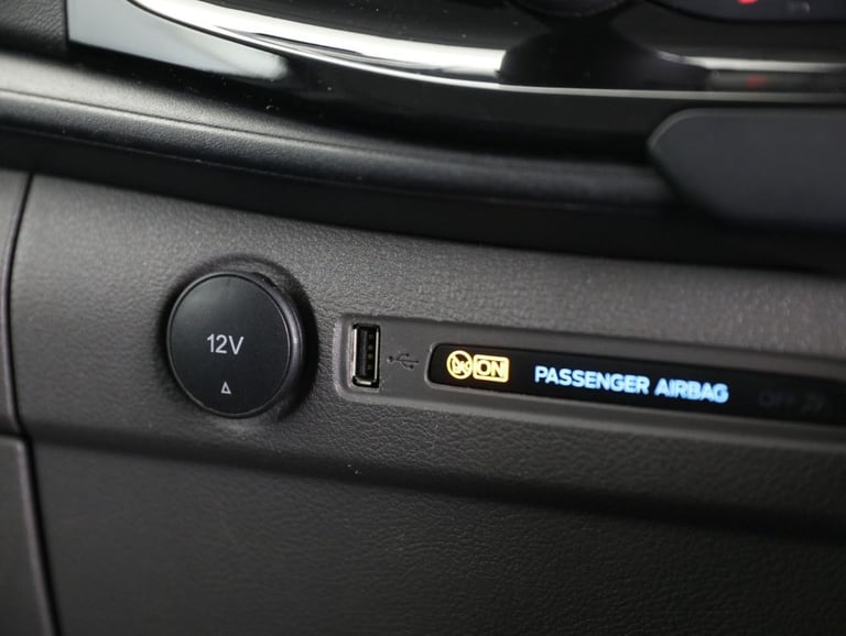 2022 Ford Transit Custom 2.0 300 EcoBlue Limited Panel Van 5dr Diesel Manual L2 H1 Euro 6 (s/s) (...