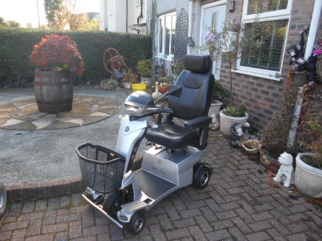 Quingo 8mph mobility scooter