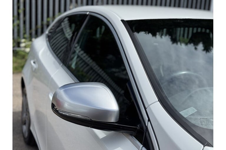 2013 Volvo V40 D2 R-Design Hatchback Diesel Automatic