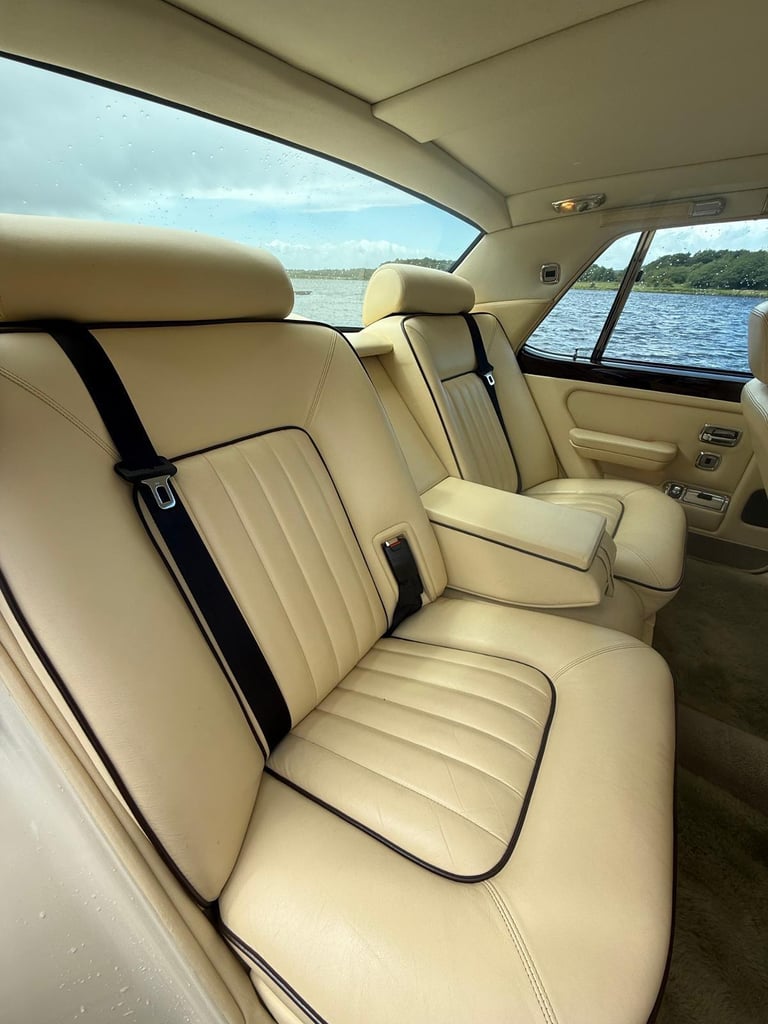 Bentley Eight