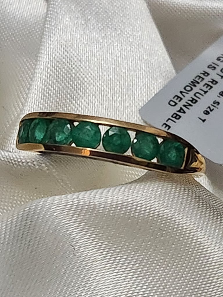 9Ct Sizs T Yellow Gold Grade AAA Kegan Zambian Emerald Half Eternity Ring  NEW 