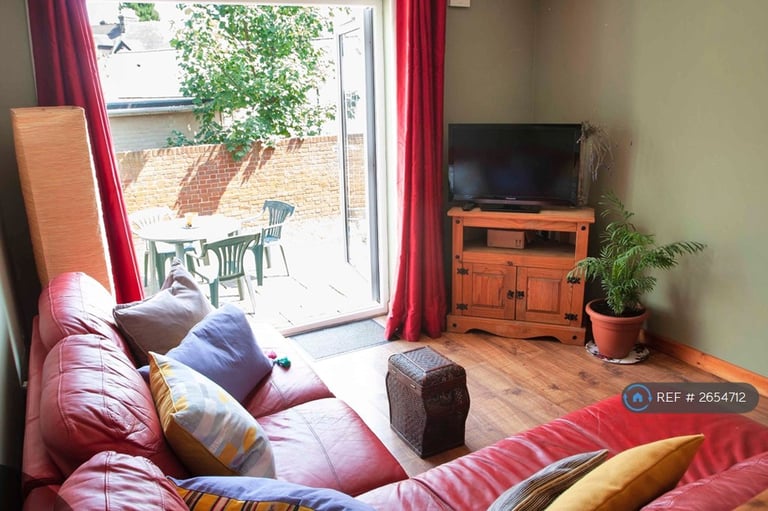 7 bedroom house in Warwick Street, Norwich, NR2 (7 bed) (#2654712)