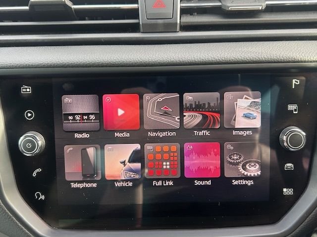 2019 SEAT Arona 1.6 TDI FR SUV 5dr DIESEL EURO 6 (s/s) (115 ps) WITH SERVICE HISTORY  HATCHBACK D...