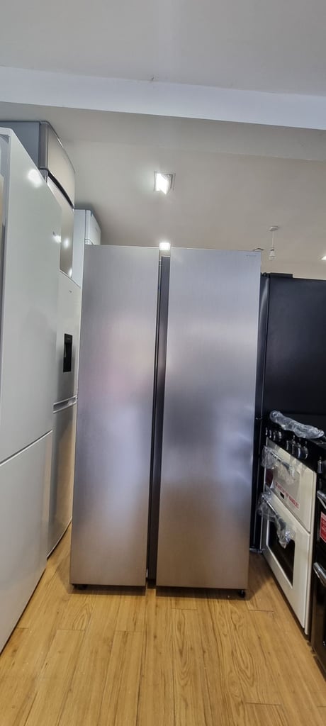 Ex display SAMSUNG Series 8 SpaceMax RS66DG813CS9EU American-Style Smart Fridge Freezer - Silver 
