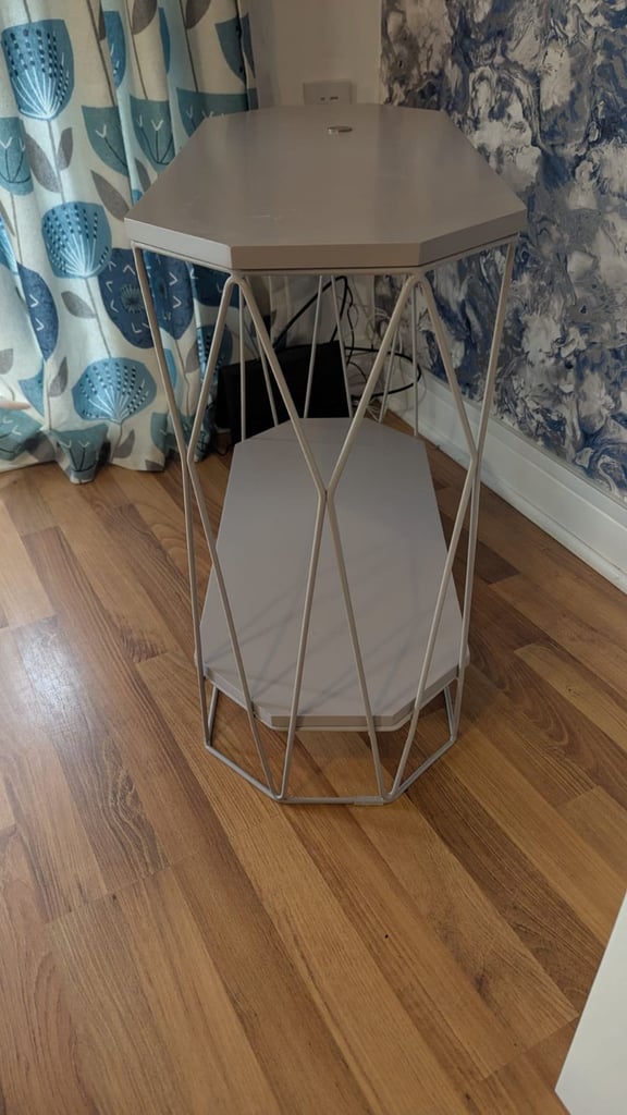 Geometric table