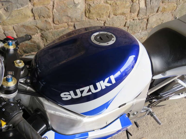 2002 Suzuki GSX-R600 K1 GSX-R600 R-V PETROL Manual