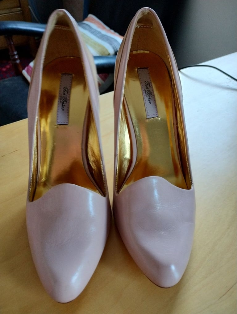 image for Ted baker shoes size 6 UK 