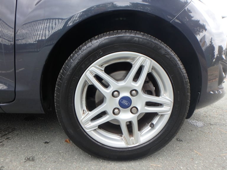 2013 Ford Fiesta 1.25 82 Zetec 5dr...All 13 Service Stamps in the Book HATCHBACK Petrol Manual