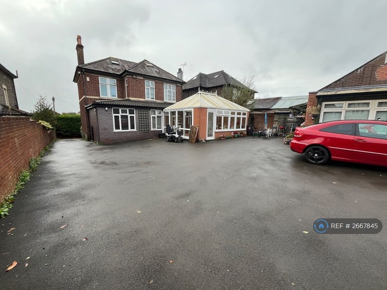 1 bedroom in High Street, Hanham, Bristol, BS15 (#2667845)