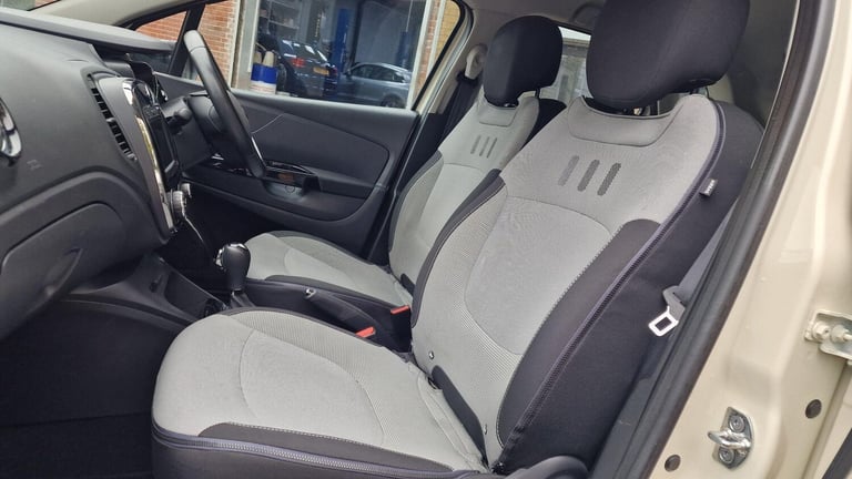 2014 Renault Captur 1.5 dCi Dynamique MediaNav EDC Euro 5 5dr HATCHBACK Diesel Automatic