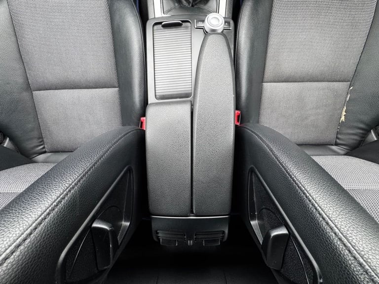 2010 60 MERCEDES-BENZ C-CLASS 2.1 C220 CDI BLUEEFFICIENCY SPORT ESTATE 5DR DIESE