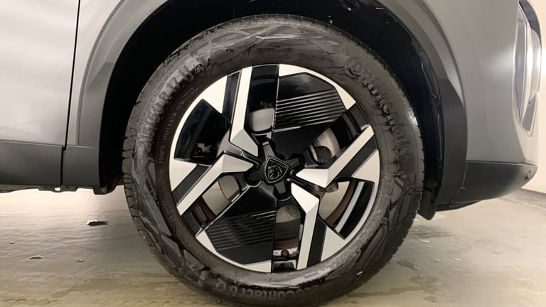 2024 Peugeot 2008 1.2 PureTech Allure SUV 5dr Petrol EAT Euro 6 (s/s) (130 ps) SUV Petrol Automatic