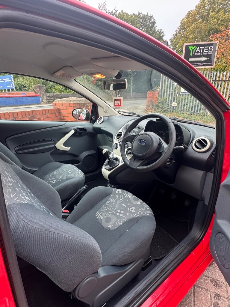 Ford, KA, Hatchback, 2013, Manual, 1242 (cc), 3 doors
